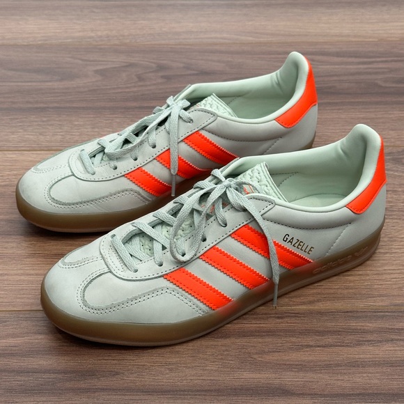 Adidas Gazelle Indoor Sneaker in Linen Green/Solar Orange/Gum Sole Size Womens 8 - Picture 1 of 15